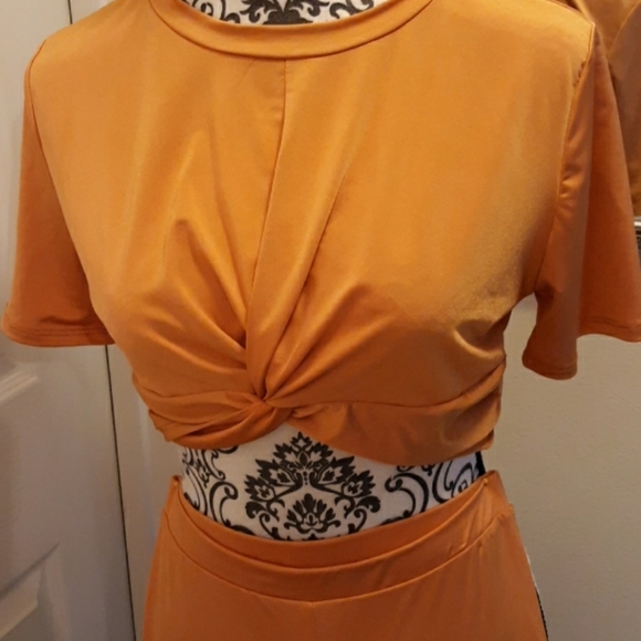 crop top pant set - Picture 4 of 11